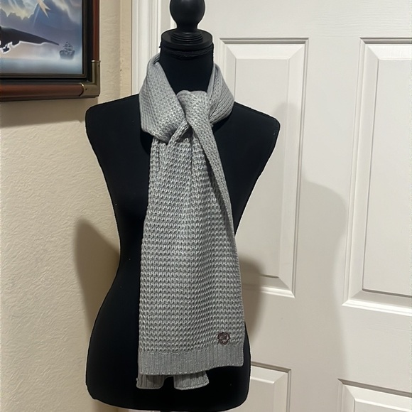 CALVIN KLEIN WAFFLE KNIT WOMENS GRAY SCARF. - Picture 1 of 8